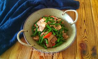 Fried Pork with Carob recipe