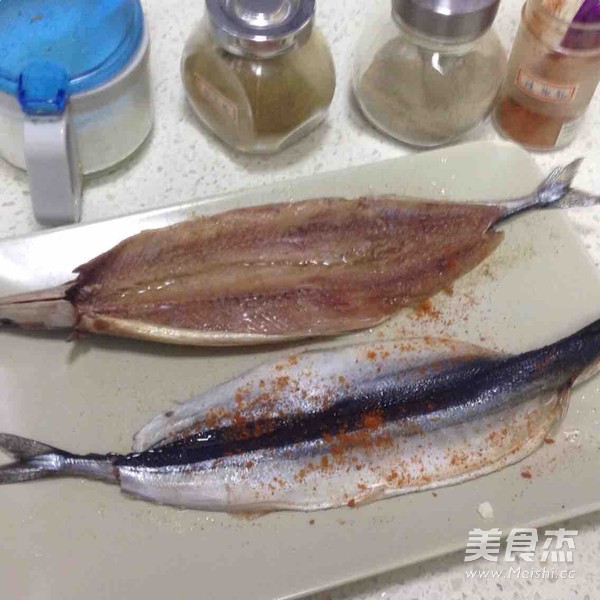 Pan-fried Saury recipe