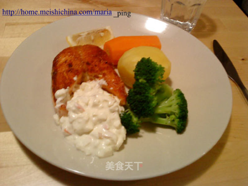 Fried Salmon with Apple Sauce recipe