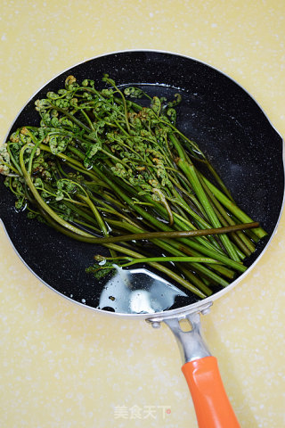 [decryption of The Tip of The Tongue] #秘境#--fried Bracken recipe