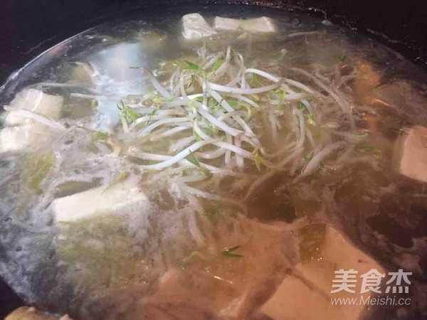 Pickled Vegetables Tofu Shabai Soup recipe