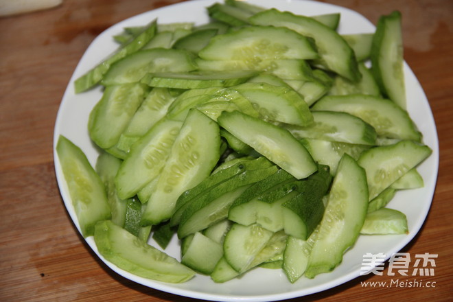 Cucumber with Beef recipe