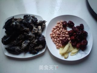 Electric Pressure Cooker Version of Red Dates Black Chicken Soup recipe