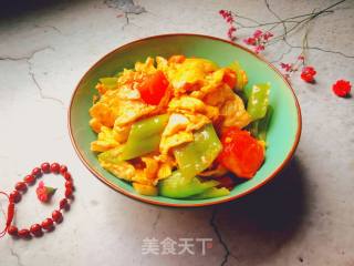 Scrambled Eggs with Tomatoes and Peppers recipe