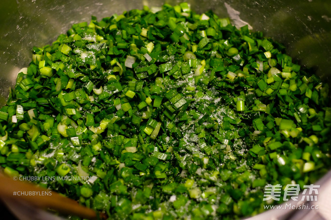 Fried/cooked Chives and Meat Handmade Dumplings recipe