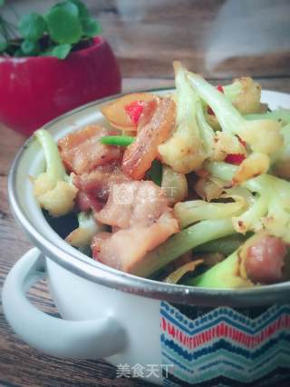 Stir-fried Pork with Organic Cauliflower recipe