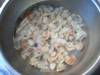 Fried Loofah with Shellfish recipe