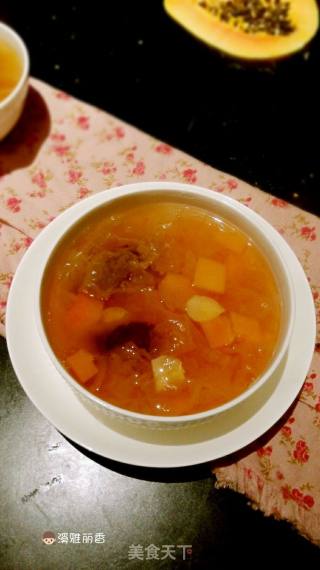 Papaya and Tremella Soup recipe