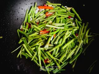 Stir-fried Water Spinach Stems recipe