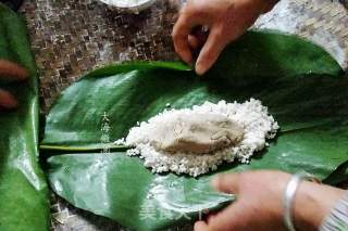 Mung Bean Paste Stuffed Rice Dumplings recipe