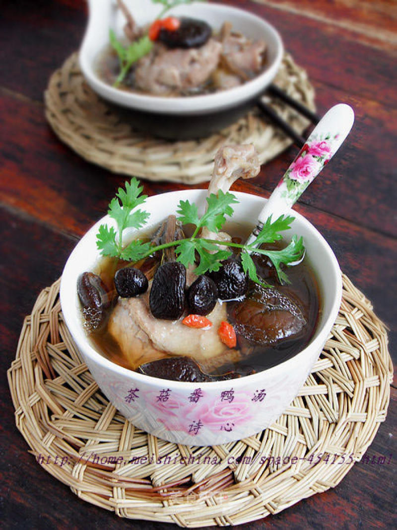 I Often Cook Soup for My Family---【mushroom and Muscovy Duck】 recipe