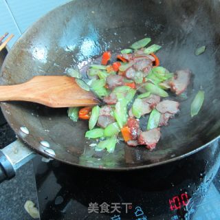 Lettuce Barbecued Pork recipe