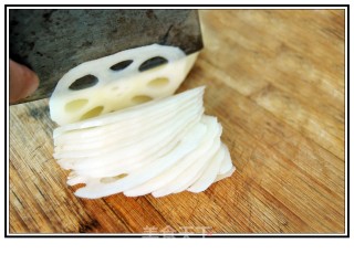 Stir-fried Lotus Root with Green and Red Pepper recipe