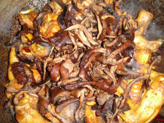 Northeast Chicken Stewed with Mushrooms recipe