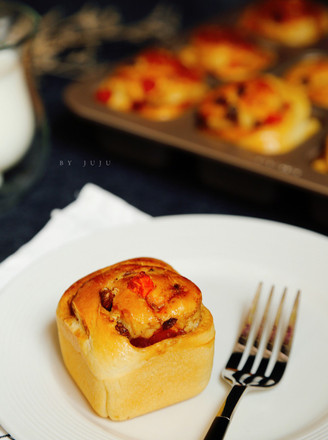 Red Candy Dry Bread Rolls