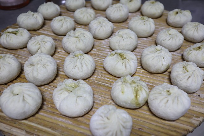 Pork Golden Needle Buns recipe