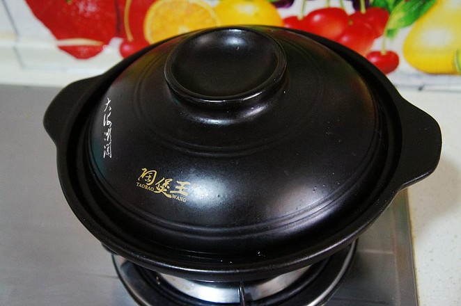 You Don’t Need to Buy The Claypot Rice that Your Child Loves. It’s Delicious to Cook at Home recipe