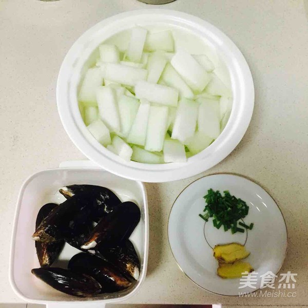 Mussels and Winter Melon Soup recipe