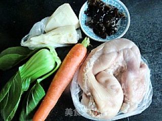 White Pepper Pork Belly Soup recipe