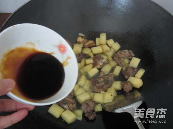 Black Pepper Ribs Stewed Potatoes recipe