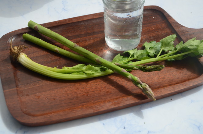 Asparagus and Celery Juice recipe