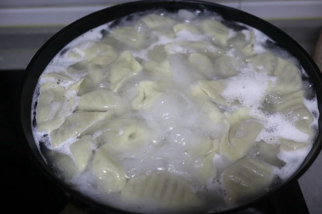 White Radish Beef Multigrain Dumplings recipe