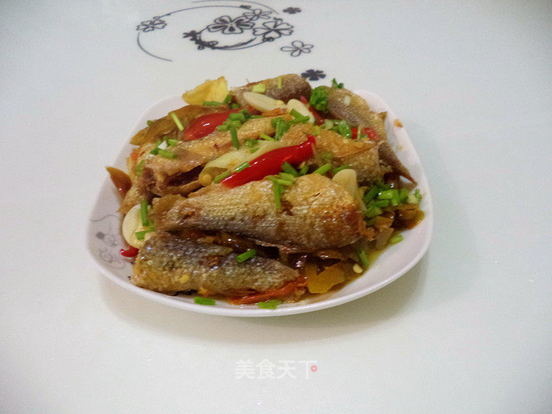 Spicy and Sour Fish with Garlic Slices recipe