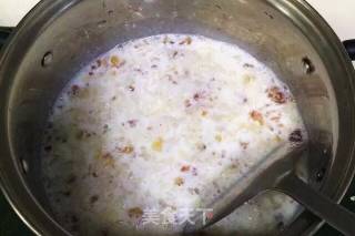 Milk Peach Gum White Fungus Soup recipe