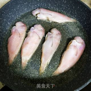 Pan-fried Parrotfish recipe