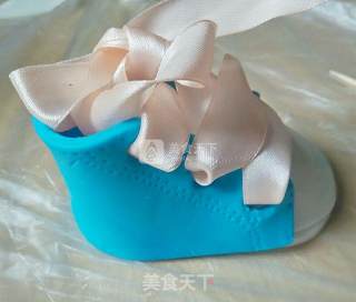 Fondant Baby Shoes recipe