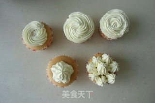 #柏翠大赛#passion Fruit Cream Cup Cake recipe