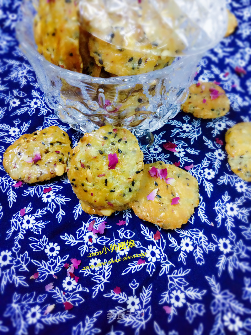 #the 4th Baking Contest and is Love to Eat Festival #rose Fragrant Sesame Shortbread ~ Rose Black Sesame Peanut Shortbread recipe