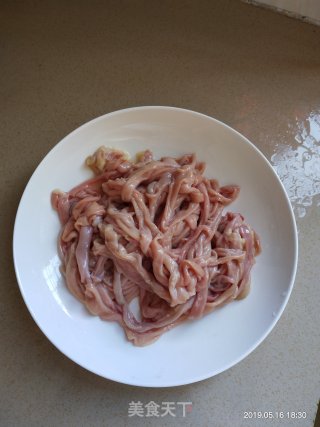 Duck Intestines Stir-fried Chili recipe