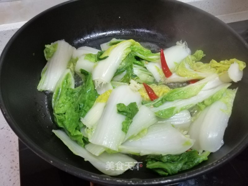 Stir-fried Long Cabbage
