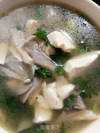 Celery Leaf Tofu Soup recipe