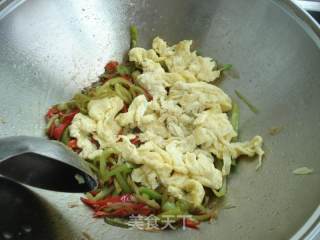 Scrambled Eggs with Chili recipe