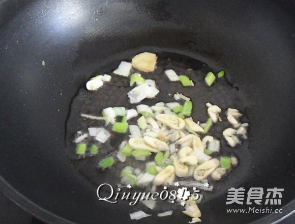 Stir-fried Yam Lettuce recipe