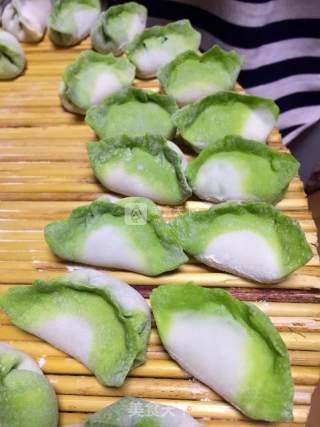 Baicai Jade Steamed Dumplings recipe