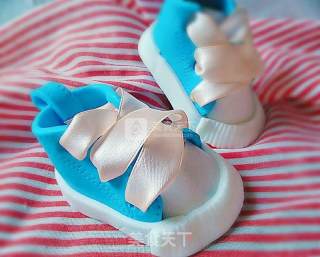 Fondant Baby Shoes recipe