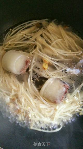 Enoki Mushroom Bone Soup recipe