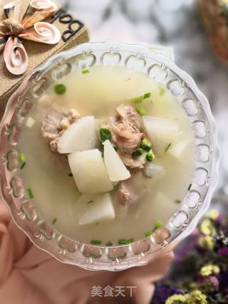 Tube Bone Radish and Pea Soup recipe