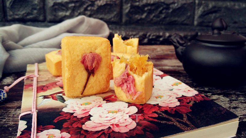 New Year's Souvenirs of Beautiful Pineapple Cakes (fried Fillings in A Bread Machine) recipe