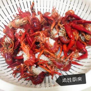 Stir-fried Spicy Crayfish recipe