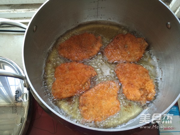 Pan-fried Pork Chop-soft Fried Tenderloin recipe