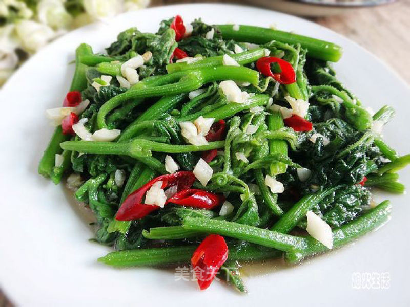 Stir-fried Pumpkin Vine with Garlic recipe