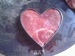 Heart-shaped Black Pepper Sirloin Steak recipe
