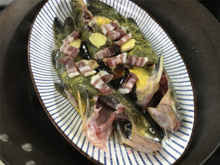 Steamed Yellow Bone Fish with Bacon recipe