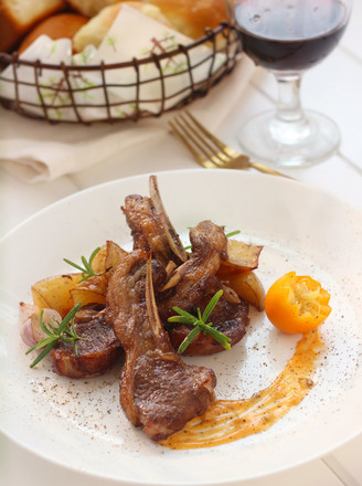 Roasted French Lamb Chops with Rosemary recipe