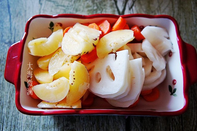 Tremella Lotus Root Ginseng Fruit Soup recipe