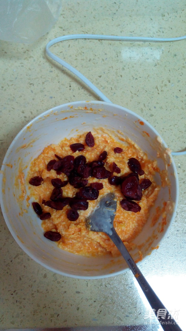 Pumpkin Cranberry Roll recipe